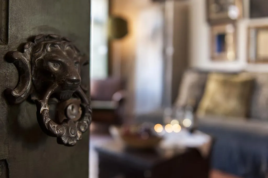 Alfama - St Estevao Viewpoint | Lisbon Cheese & Wine Apartments